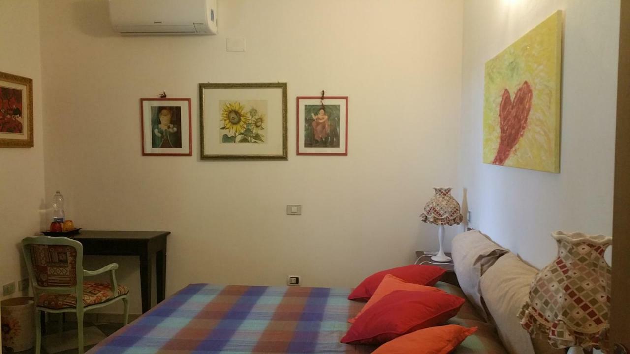 A Villa Ada B&B Arborea Extérieur photo