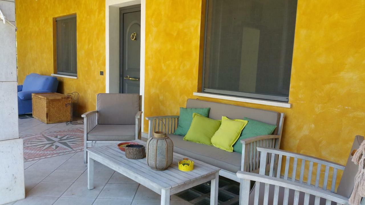 A Villa Ada B&B Arborea Extérieur photo